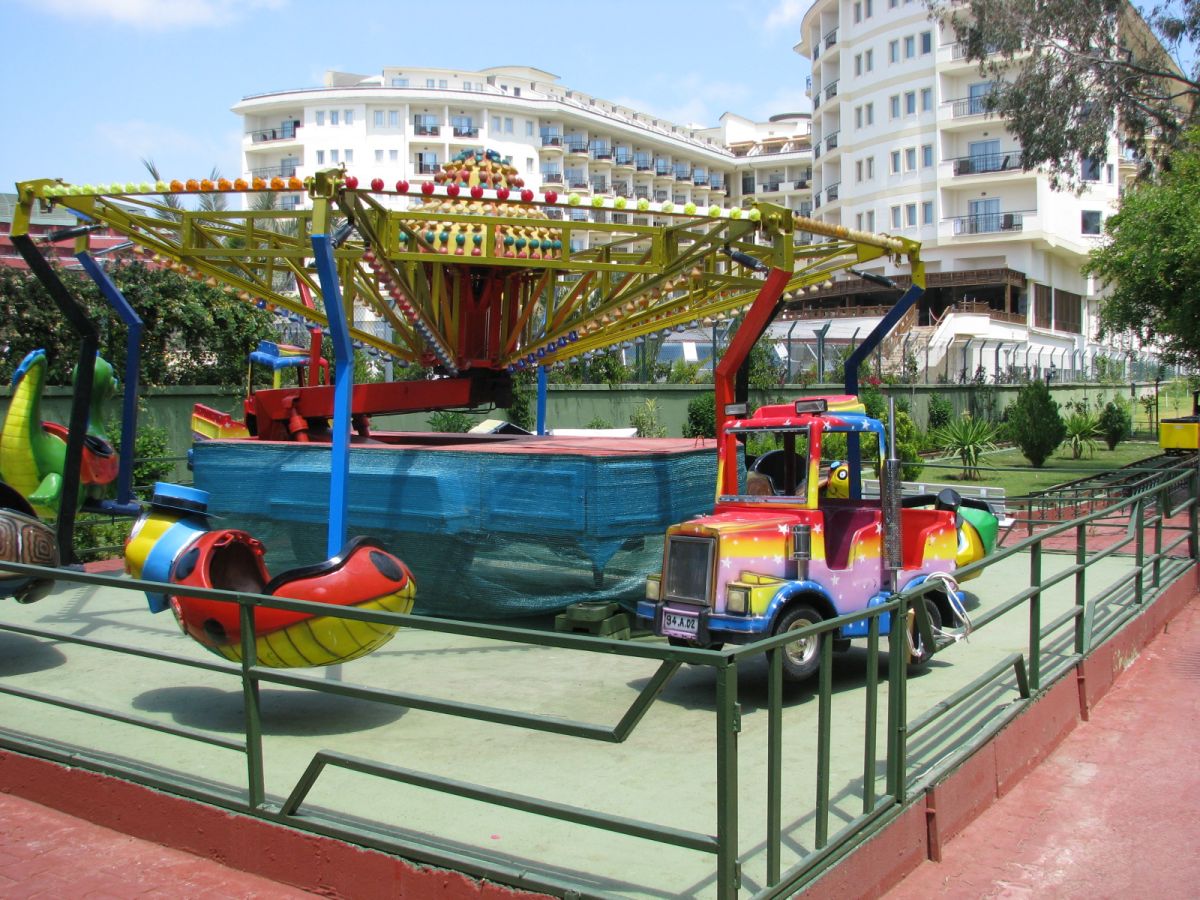 imagini hotel DELPHIN BOTANIK